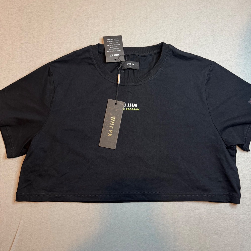 White Fox Boutique WHT FX Race Mode Cropped Tee Black Program Shirt Medium NEW‎